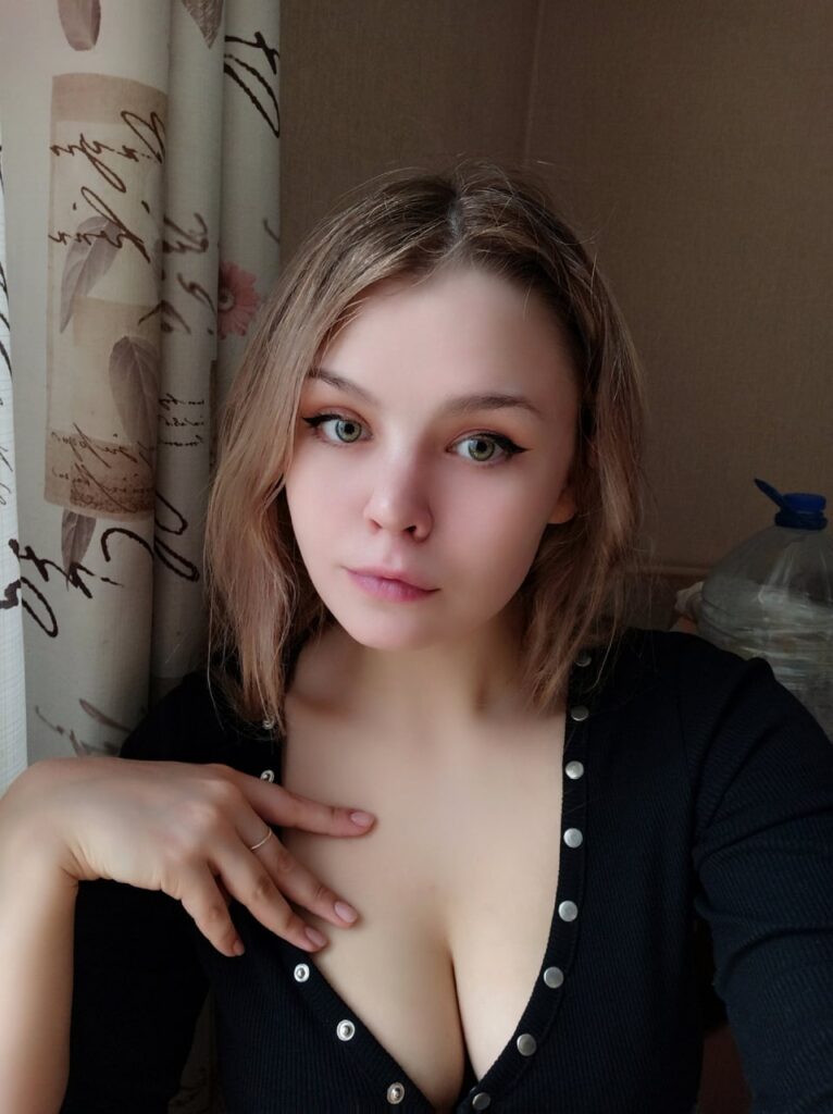 Шлюха Анюта IntimCity